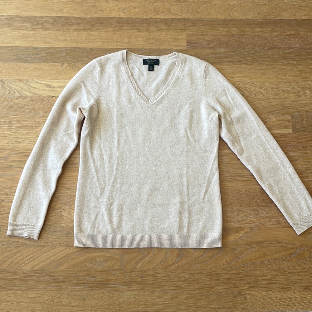 Charter Club cashmere v neck sweater